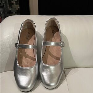 Dr. Scholl's Silver Mary Jane Flats